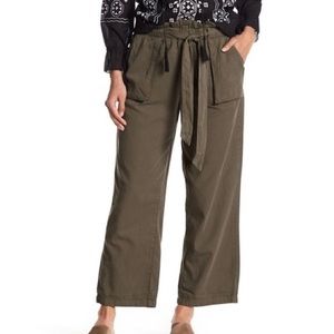 Romeo & Juliet Couture Wide Leg Olive Pants Sz. M